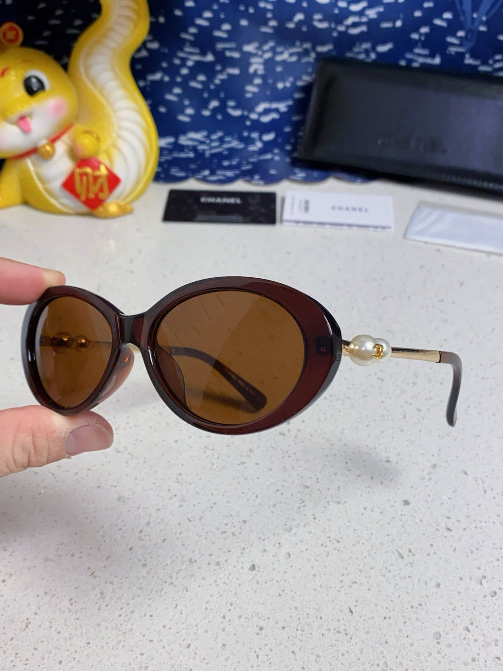CHANEL OVAL SUNGLASSES 640342 IN BROWN CLEAR ACETATE METAL FRAME