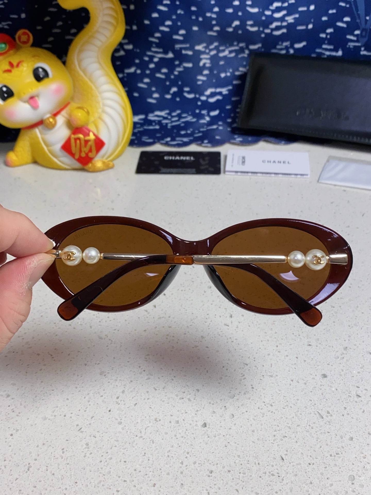 CHANEL OVAL SUNGLASSES 640342 IN BROWN CLEAR ACETATE METAL FRAME