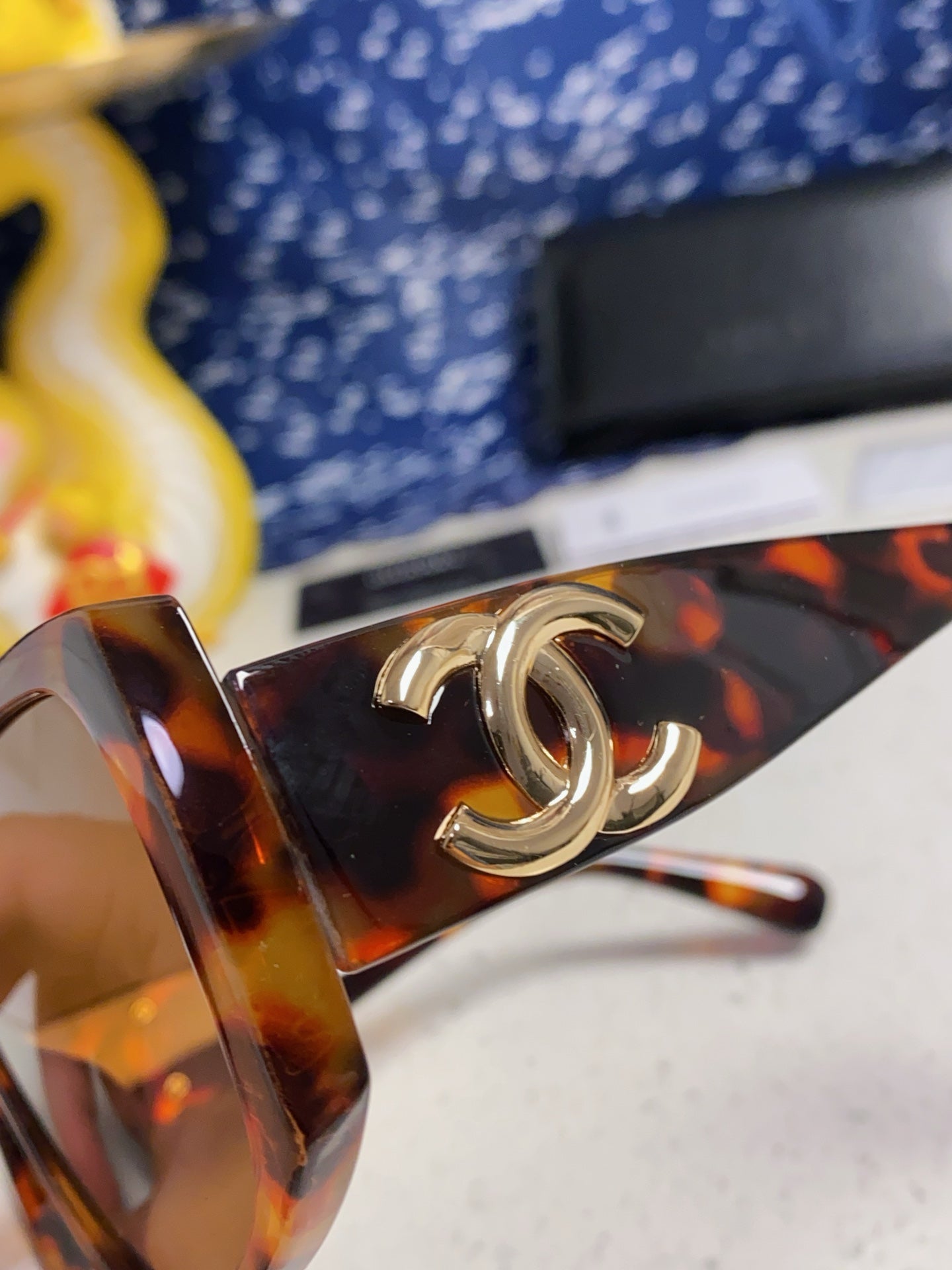 CHANEL SQUARE SUNGLASSES CH5495 IN HAVANA ACETATE BROWN LENSES