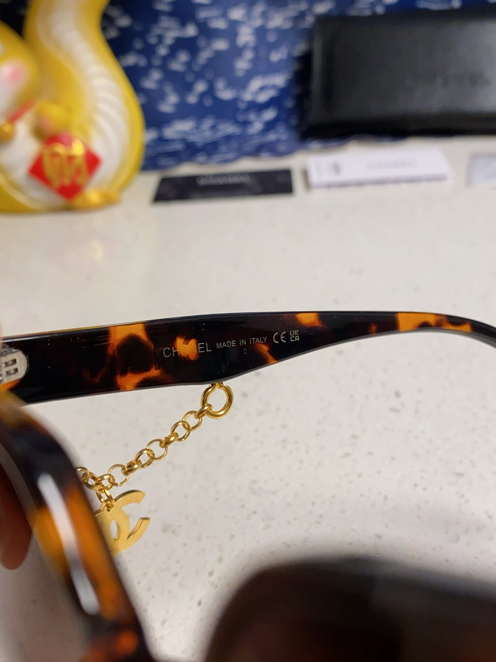 CHANEL SQUARE SUNGLASSES 641809 IN HAVANA ACETATE GOLD CHAIN