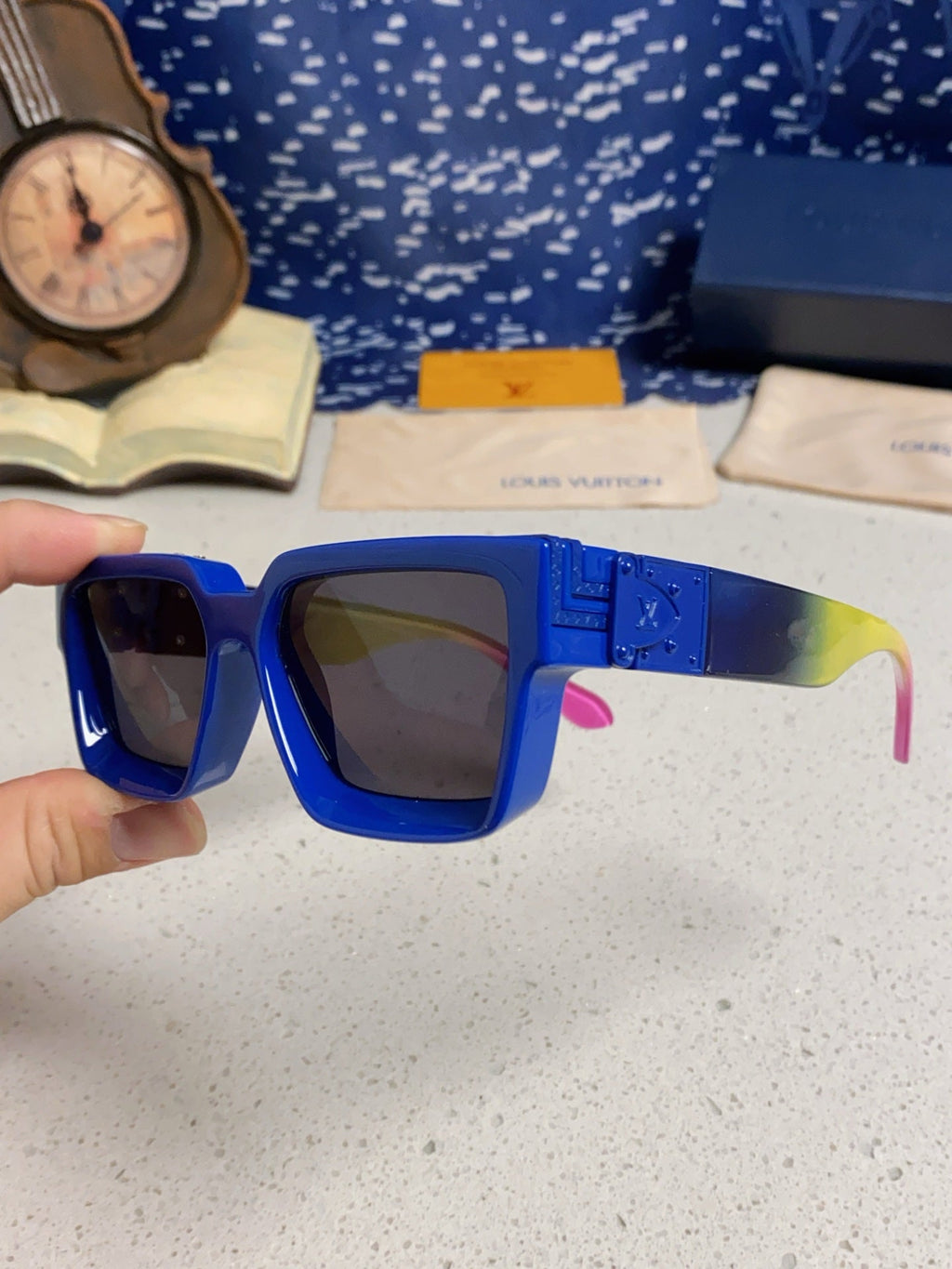 LOUIS VUITTON RECTANGLE SUNGLASSES 575847 IN BLUE MIX MULTICOLOR ACETATE