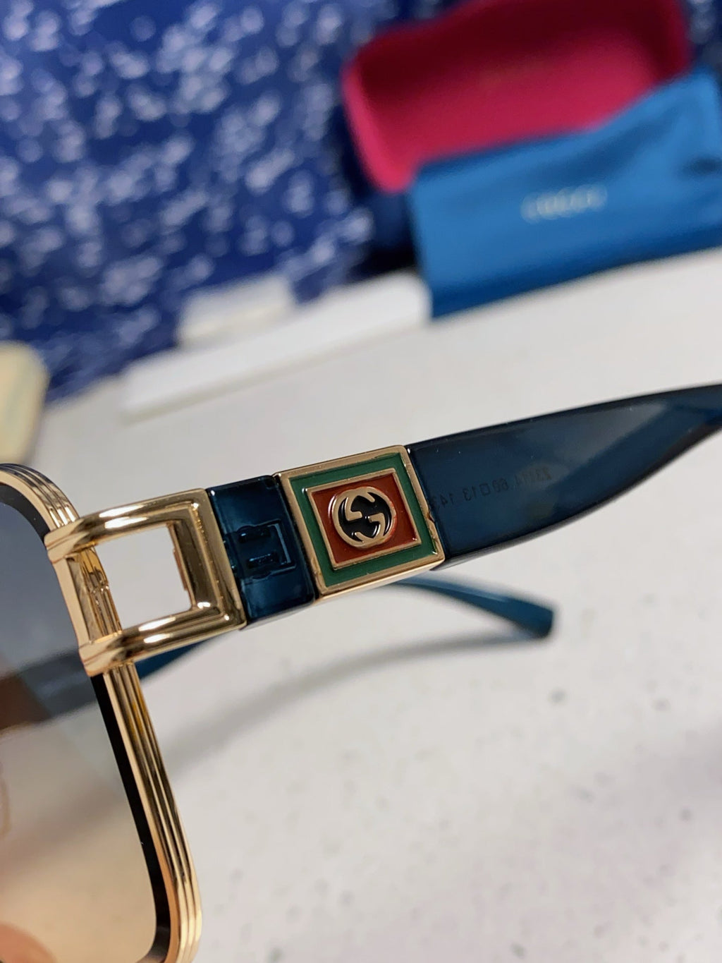 GUCCI SQUARE FRAME SUNGLASSES 576906 IN METAL
