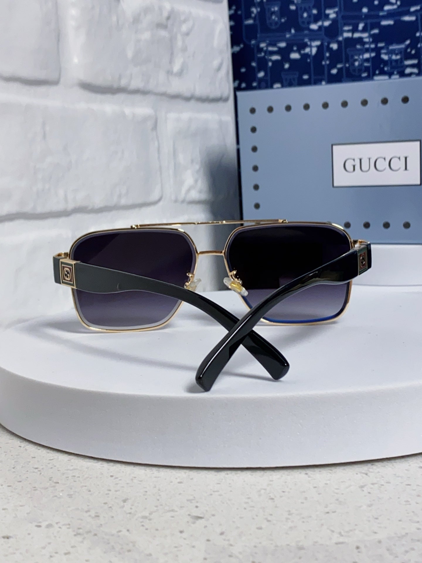 GUCCI SQUARE FRAME SUNGLASSES 576906 IN METAL