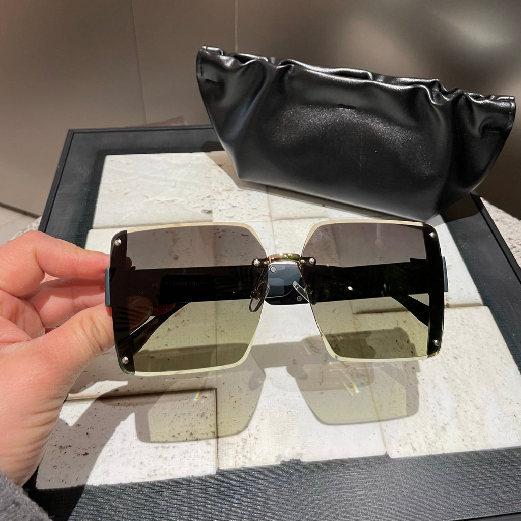 FENDI OVERSIZED FF DIAMONDS SQUARE FRAME SUNGLASSES 518548 IN ACETATE