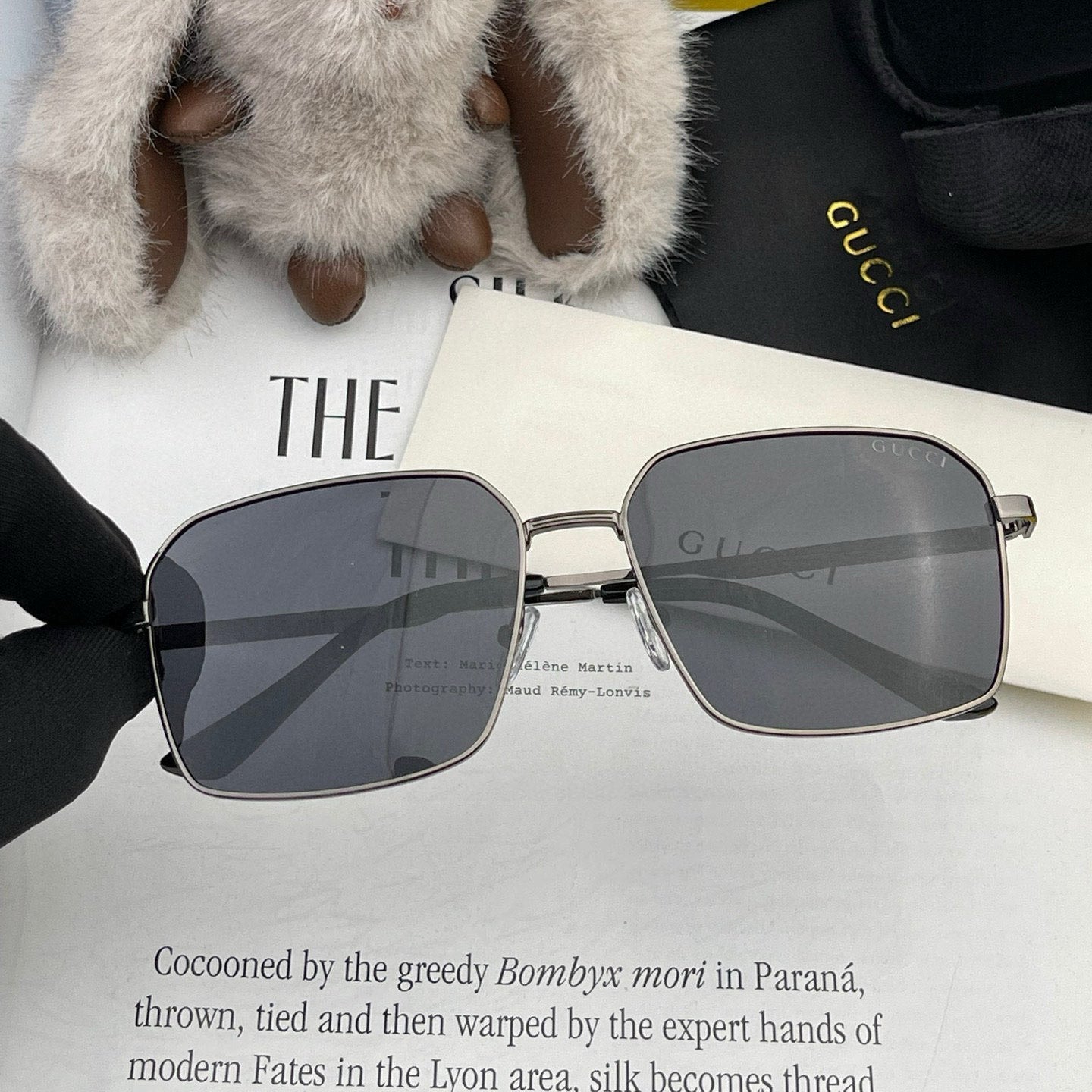 GUCCI SQUARE FRAME SUNGLASSES 563171 IN METAL