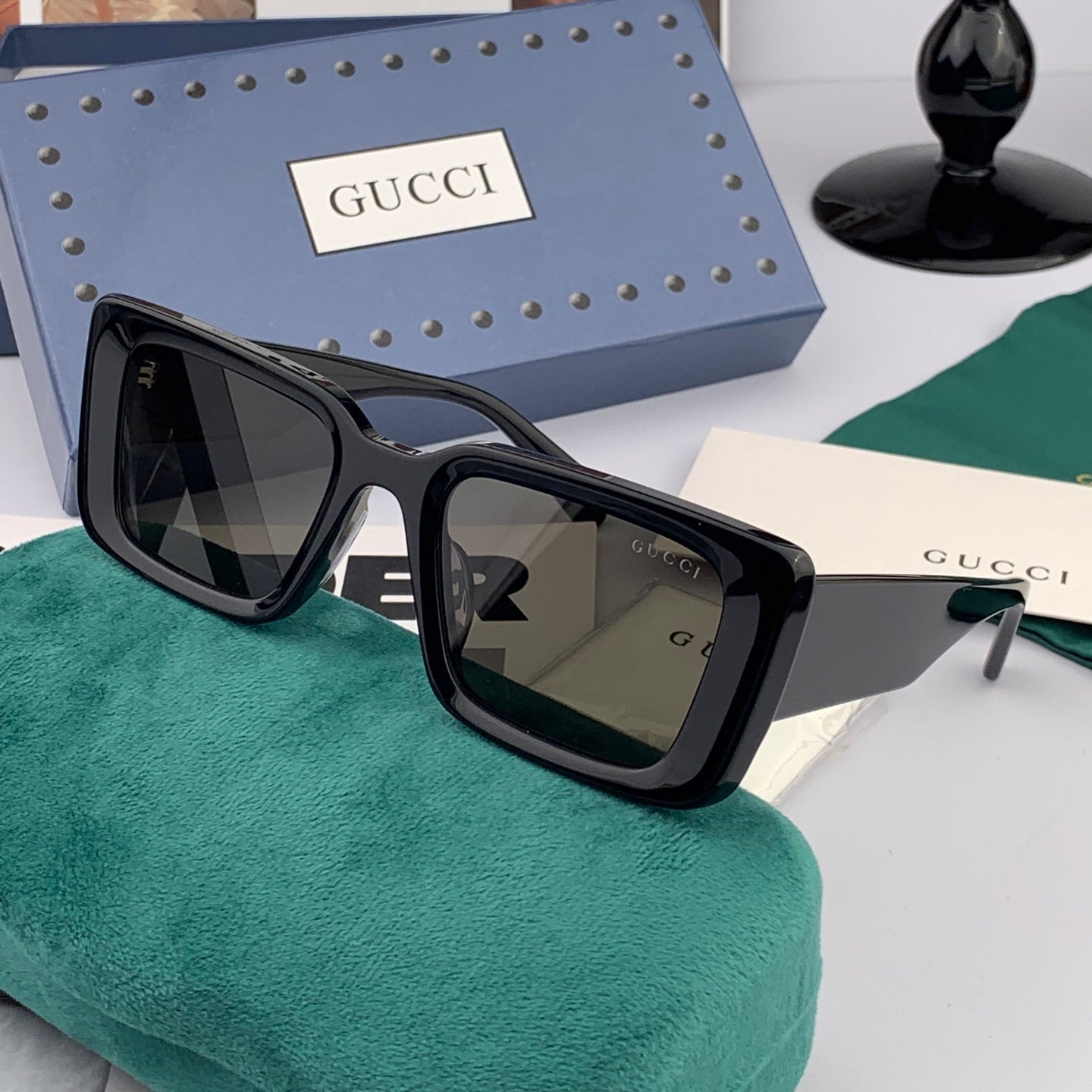 GUCCI CHUNKY RECTANGULAR FRAME SUNGLASSES G204 IN ACETATE