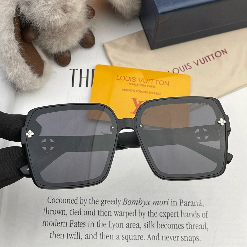 LOUIS VUITTON GRAM SQUARE SUNGLASSES L2200 IN ACETATE
